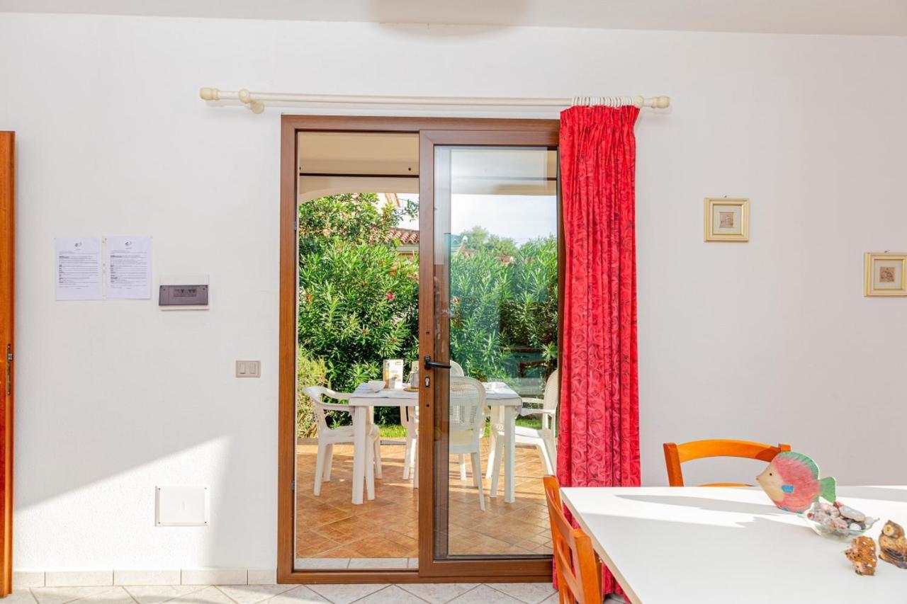 Appartamento Residenziale Trilocale 6 Posti Letto Via Sardegna San Teodoro San Teodoro  Kültér fotó