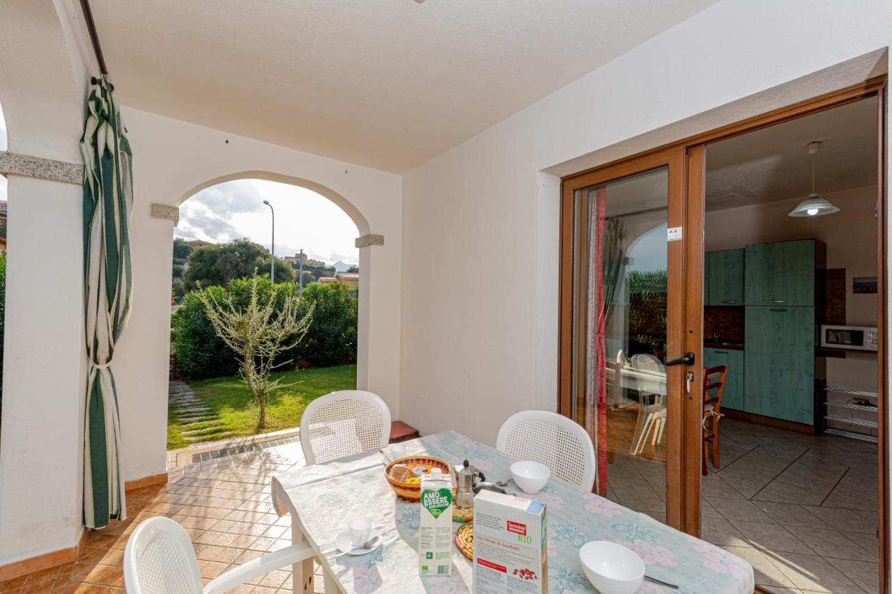 Appartamento Residenziale Trilocale 6 Posti Letto Via Sardegna San Teodoro San Teodoro  Kültér fotó